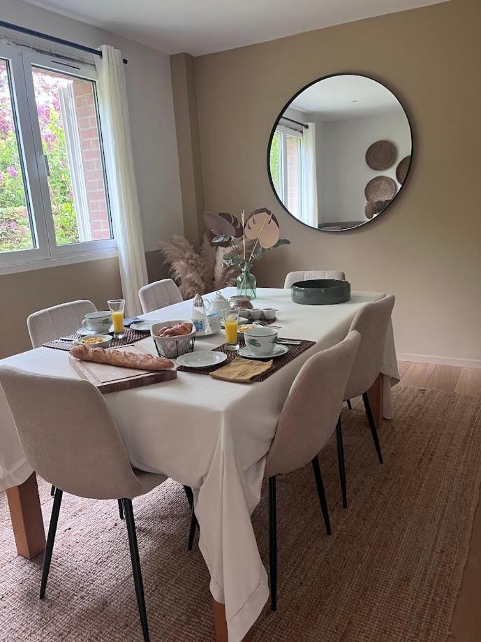 Bed and Breakfast Les Glycines Croix Экстерьер фото